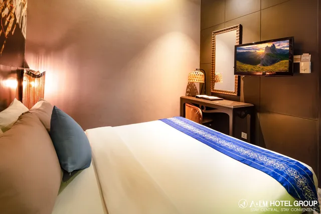 Senior, Deluxe, Queen Bed, No Window، A&EM - Phan Boi Chau 9/10
