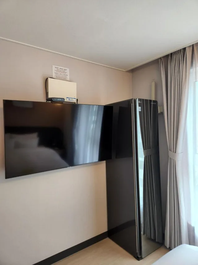 Standard, Double Bed, Pool Access, Hound Hotel Busan Station 8/10