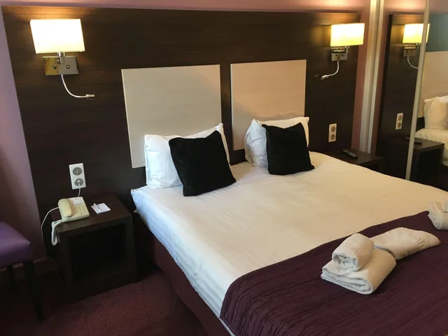 غرفة بسرير كوين، Best Western Hotel De France 3/4