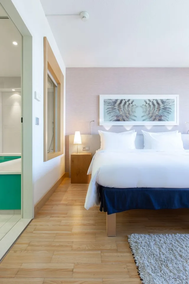 جناح بسريرين منفصلين بإطلالة على المتنزه بغرفة نوم واحدة، Radisson Blu Hotel Hamburg 2/8