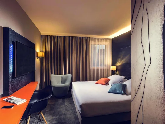 غرفة قياسية بسرير كوين، Mercure Colmar Centre Unterlinden Hotel 3/6