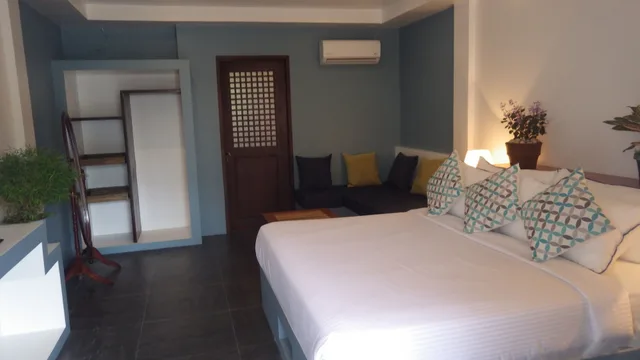 Deluxe, Triple, King Bed, Sofa, Amihan Resort 6/10