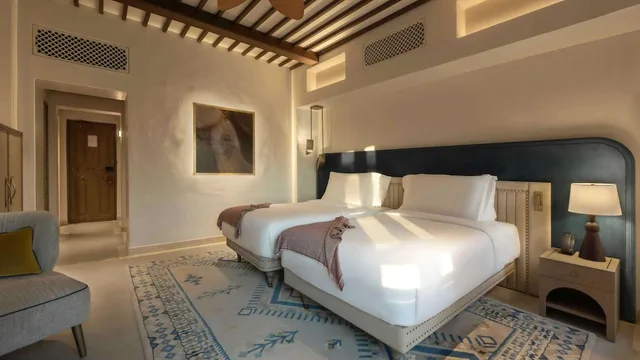 جناح عائلي ديلوكس بسرير كينج وسريرين منفصلين بغرفتي نوم، Bab Al Shams Desert Resort and Spa 1/6