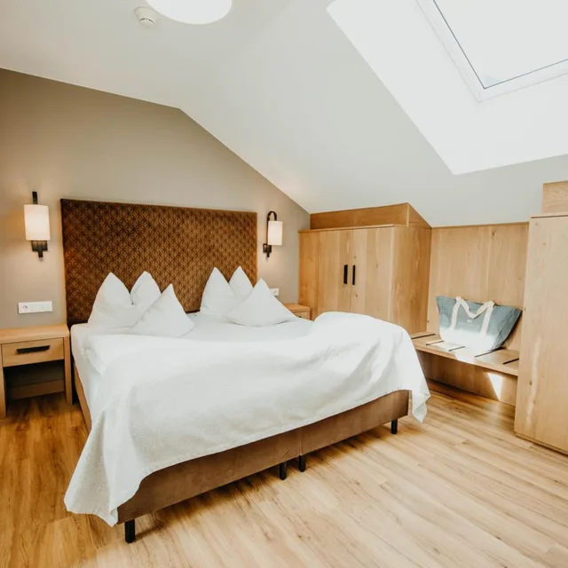جناح بشرفة بغرفتي نوم، Post Seefeld - Wellnesshotel Tirol 3/4