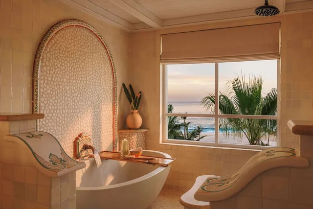 Grand, Suite, King Bed, Ocean Front, Sofa، One&Only Palmilla 3/3