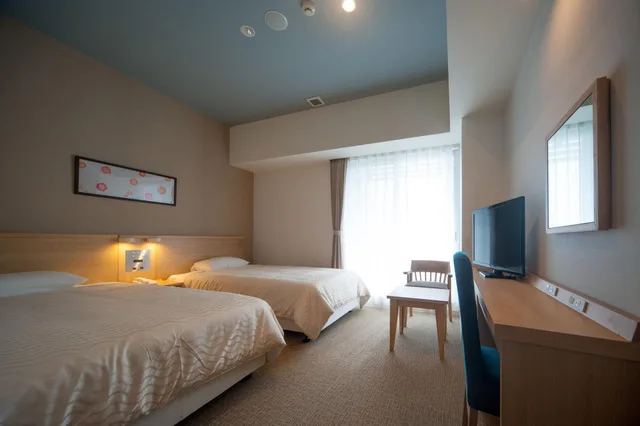 Room, Twin Beds, Hotel Rising Sun Miyakojima 2/2