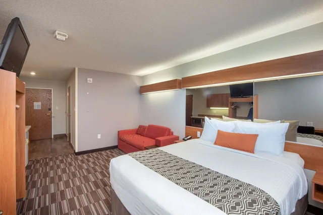 جناح استوديو بسرير كوين، Microtel Inn Suites By Wyndham Springfield 1/10