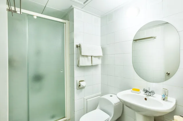 غرفة بسرير مزدوج أو سريرين منفصلين بشرفة، Troodos Hotel 2/4