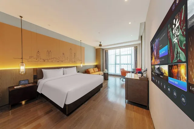 Honeymoon, Single, Queen Bed, UrCove By Hyatt Shenzhen Luohu 1/6