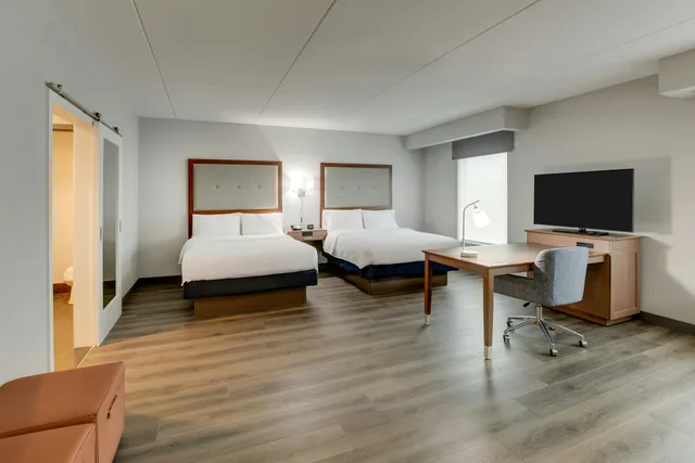 استوديو بسريرين كوين، Hampton Inn & Suites Rome 3/10