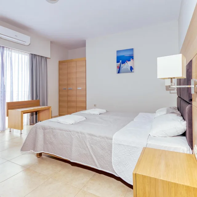 Superior Apartment 2 bedrooms, Pleasure Beach Hotel 6/10