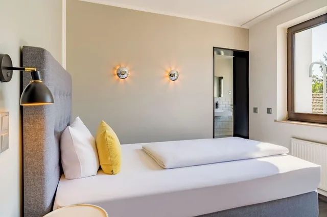 غرفة قياسية مفردة، rugs HOTEL Koln 1/11