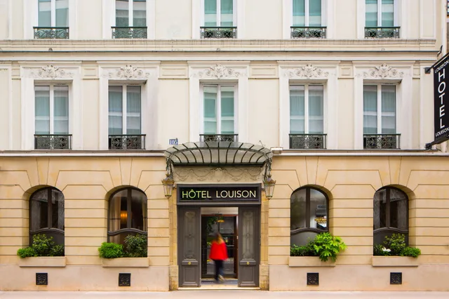 شقة بسرير مزدوج مع أريكة في الطابق الأرضي، Hotel Louison 1/1