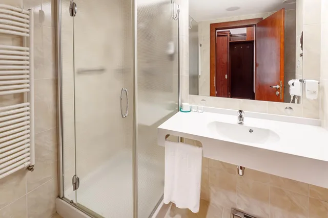 غرفة قياسية بسرير مزدوج، Spa & Wellness Hotel Olympia Marienbad 5/5