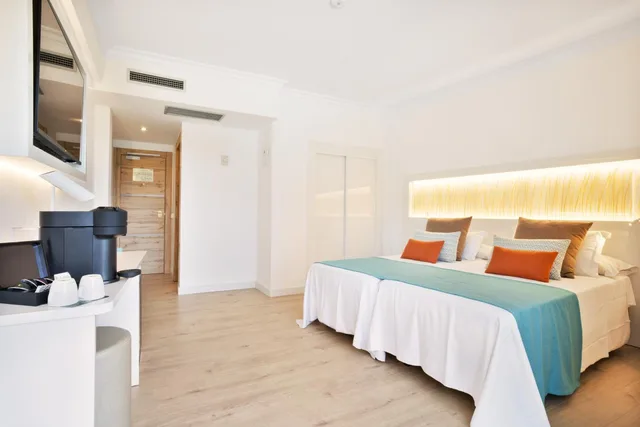 جناح جونيور بشرفة، Ipanema Beach Hotel 1/10