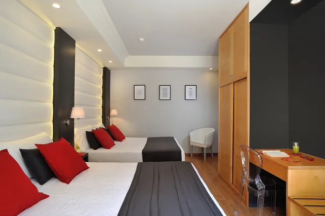 1 Bedroom, Deluxe, Quadruple, Pool View, Balcony, Concord 3/7
