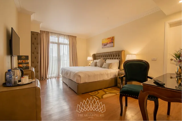غرفة سوبيريور، The Grand Palace Hotel 14/15