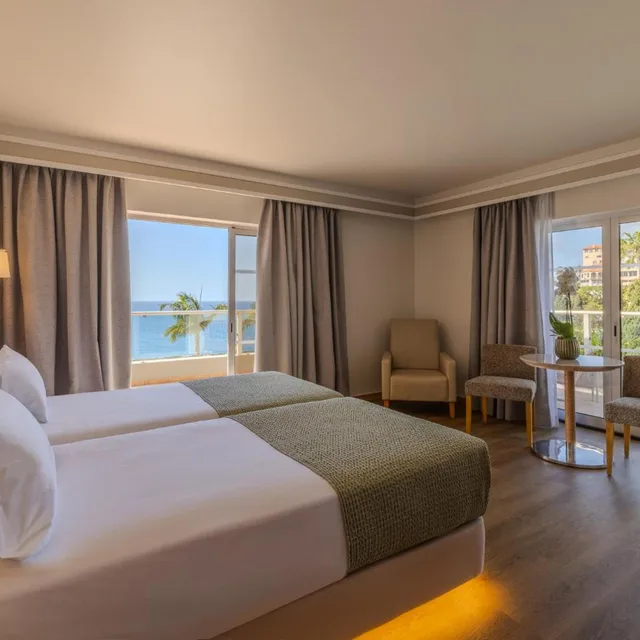 Junior Suite, Quadruple, Pestana Carlton Madeira 1/6