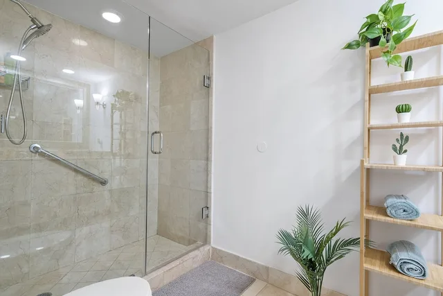 شقة فاخرة بسريرين كوين بإطلالة على البحر مع أريكة، Avi Lux Stay 3/4