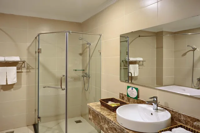 غرفة ديلوكس بسرير مزدوج، Hoang Son Peace Hotel 8/10