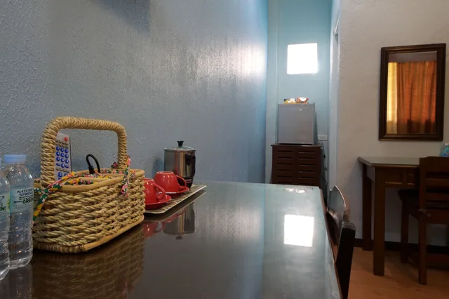 غرفة سوبيريور بسرير كوين وسرير فردي بشرفة، Ala Amid Bed Breakfast 3/4