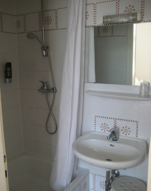 غرفة كومفورت بسرير مزدوج وسريرين منفصلين، Hotel Seibel 4/4