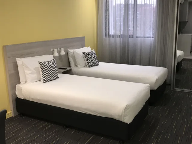 جناح استوديو بسريرين منفصلين، Valuesuites Green Square 1/3
