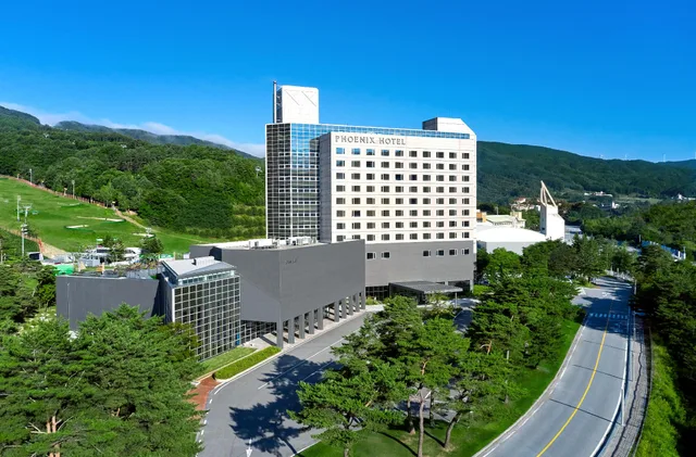 2 Rooms, Superior, Twin Beds, Slope View, Phoenix Hotel Pyeongchang 1/1