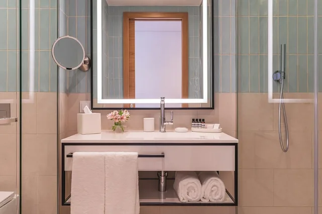 Standard, Twin Beds, River View, Hyatt Regency Lisbon 8/10