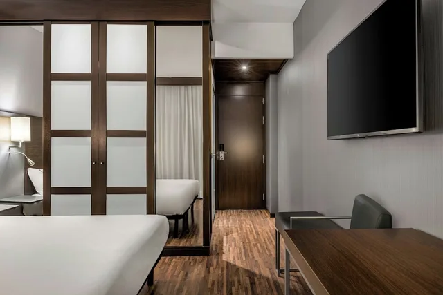 غرفة قياسية ثلاثية بسرير كينج وسرير فردي، Ac Hotel Pisa By Marriott 3/4