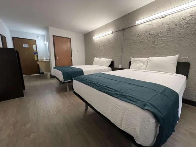 غرفة رباعية بسريرين مزدوجين لذوي الإعاقة، Motel6 Green Bay, WI - Lambeau 3/4