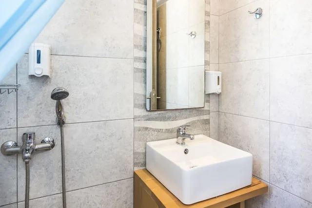 شقة عائلية بسريرين منفصلين مع أريكة، Elmi Suites 7/9