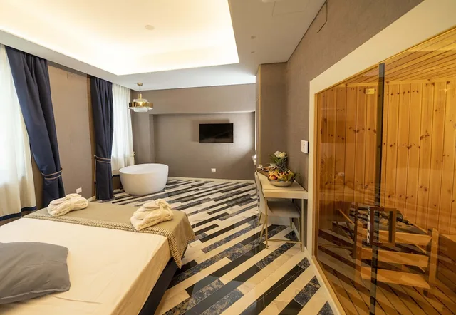 Wellness, Suite, Double Bed, Sauna، Hotel Club Cala Moresca Naples Bacoli 4/7