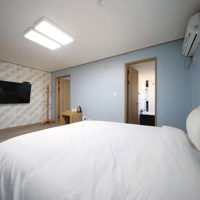 جناح بغرفتي نوم، Elysee Hotel 8/10