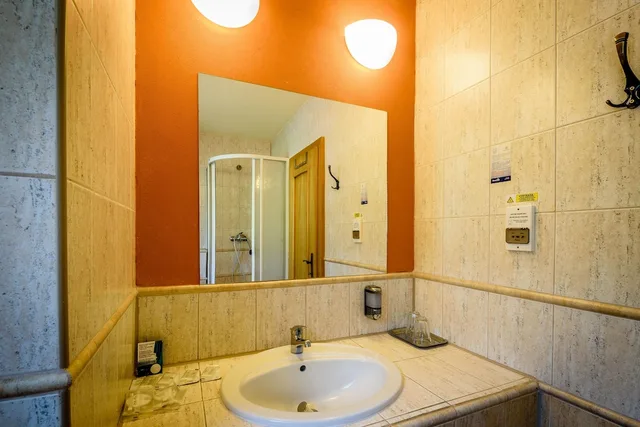 غرفة عائلية رباعية بسريرين مزدوجين بغرفتي نوم، Hotel Boboty 2/2