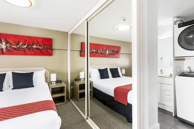 شقة تنفيذية بسرير كوين مع أريكة، Metro Apartments On Darling Harbour Sydney 2/4