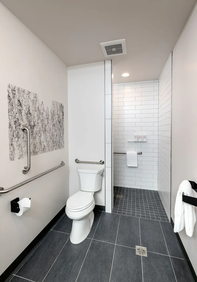 Grand, Avenue, King Bed, Accessible، The LARK Bozeman 4/4