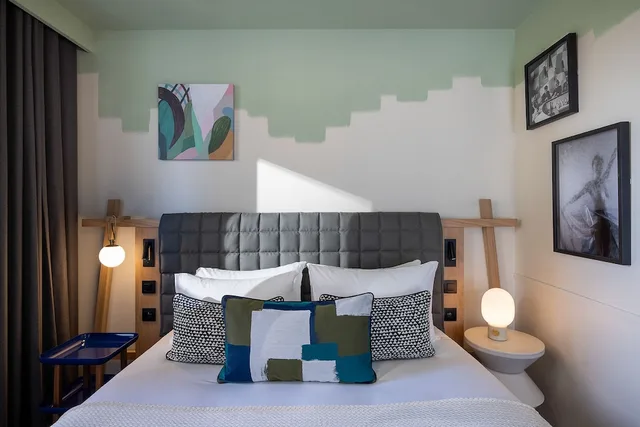 Eiffel, Prestige, Queen Bed، Arotel 2/3
