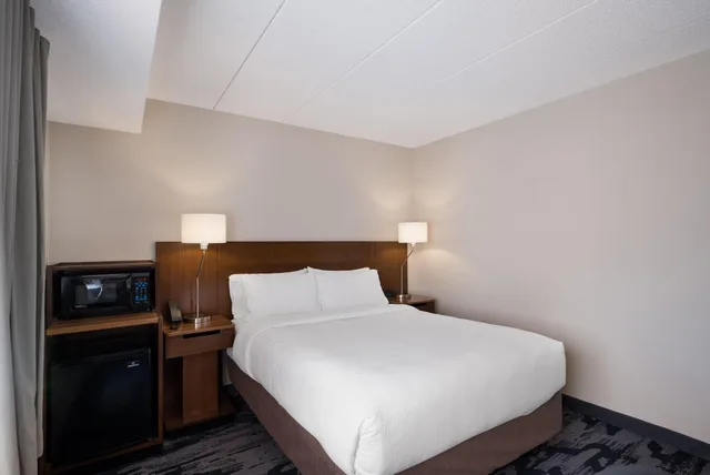 غرفة بسرير مزدوج لذوي الإعاقة، Fairfield by Marriott Wallingford Meriden 2/6