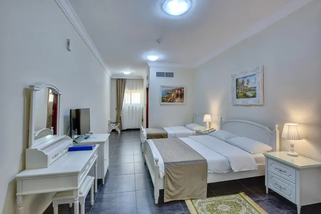 غرفة قياسية ثلاثية، Royal Hotel Sharjah 2/4