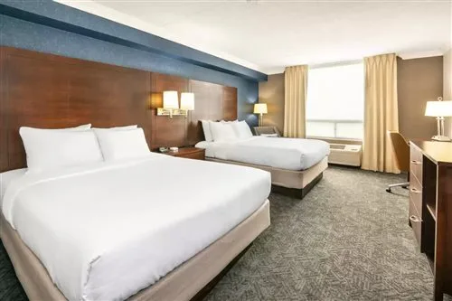 غرفة بسريرين كوين، Comfort Inn and Conference Centre Toronto Airport 1/1