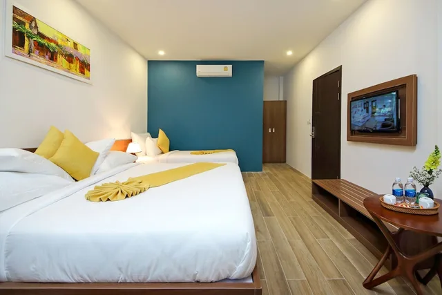 1 Bedroom, Deluxe, Triple, 1 Queen and 1 Single Bed, Hoi An Majestic Villa 2/10