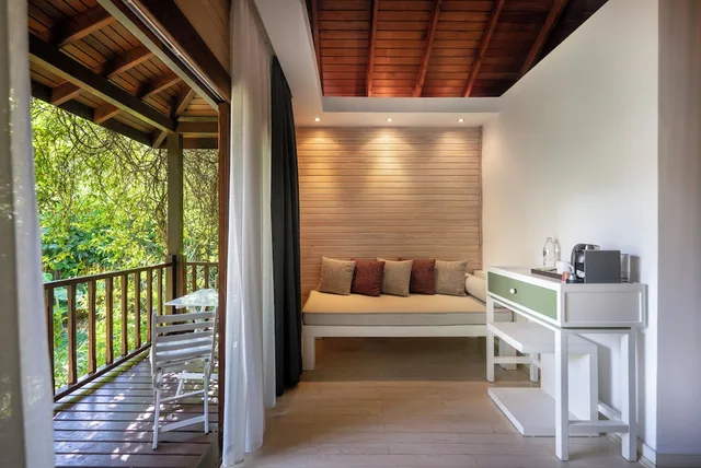 غرفة كلاسيكية بسرير مزدوج بإطلالة على الحديقة، Villa Lukka 5/8