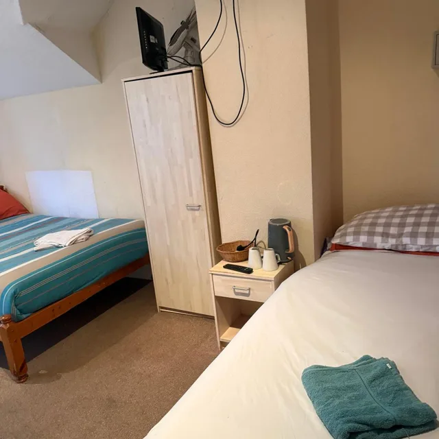 Standard Triple Room, The Hawkes Hotel 5/9