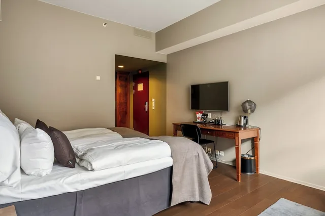 Superior, Twin Beds, Home Hotel Bryggen 2/10
