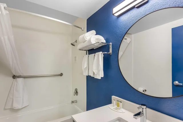 غرفة بسريرين كوين، Super 8 By Wyndham Chicago IL 6/7