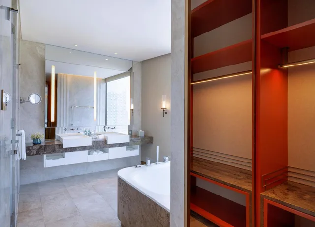 Room, King Bed, Night View، Grand Hyatt Xi an 2/2