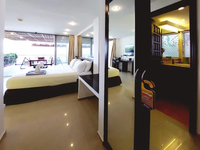 غرفة ديلوكس بانورامية بسرير كينج بإطلالة، Bohol Vantage Resort 1/2