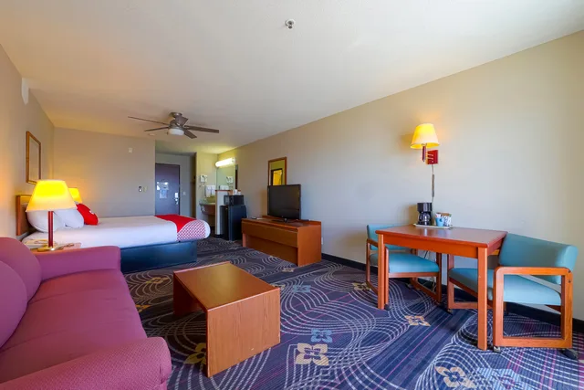 جناح بسرير كينج، Siletz Bay Beachfront Hotel by OYO Lincoln City 7/8