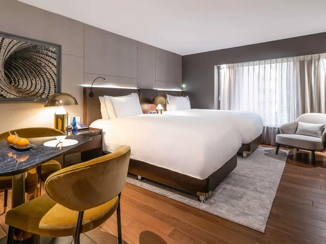 Luxury, Double Bed, Sofitel Bogota Victoria Regia 2/4